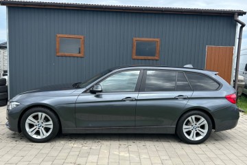 318 d, Reflektory LED, Czarny Sufit, Klimatronik, Navi, Opłacony